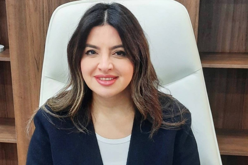 منال العصفور 