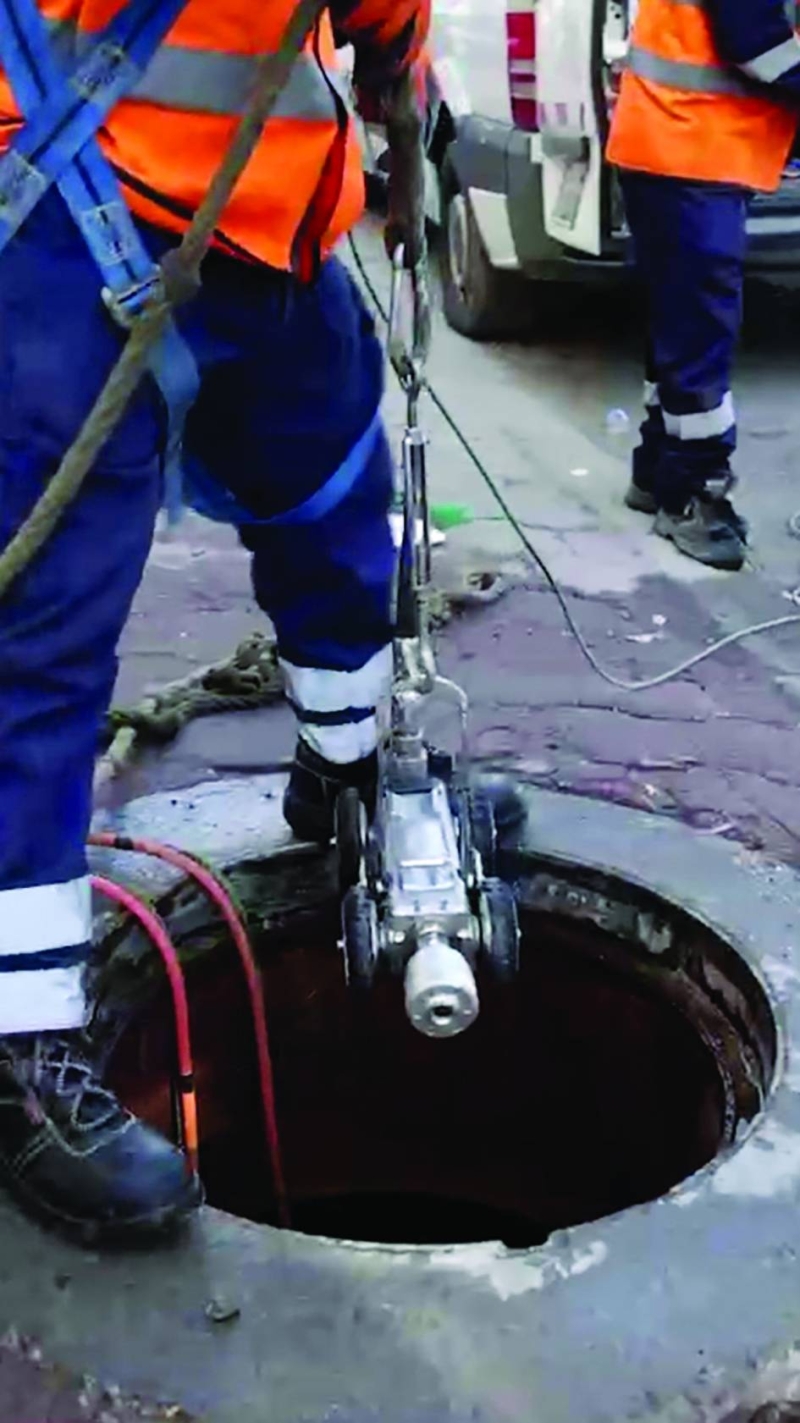 تنظيف شبكات الأمطار والصرف