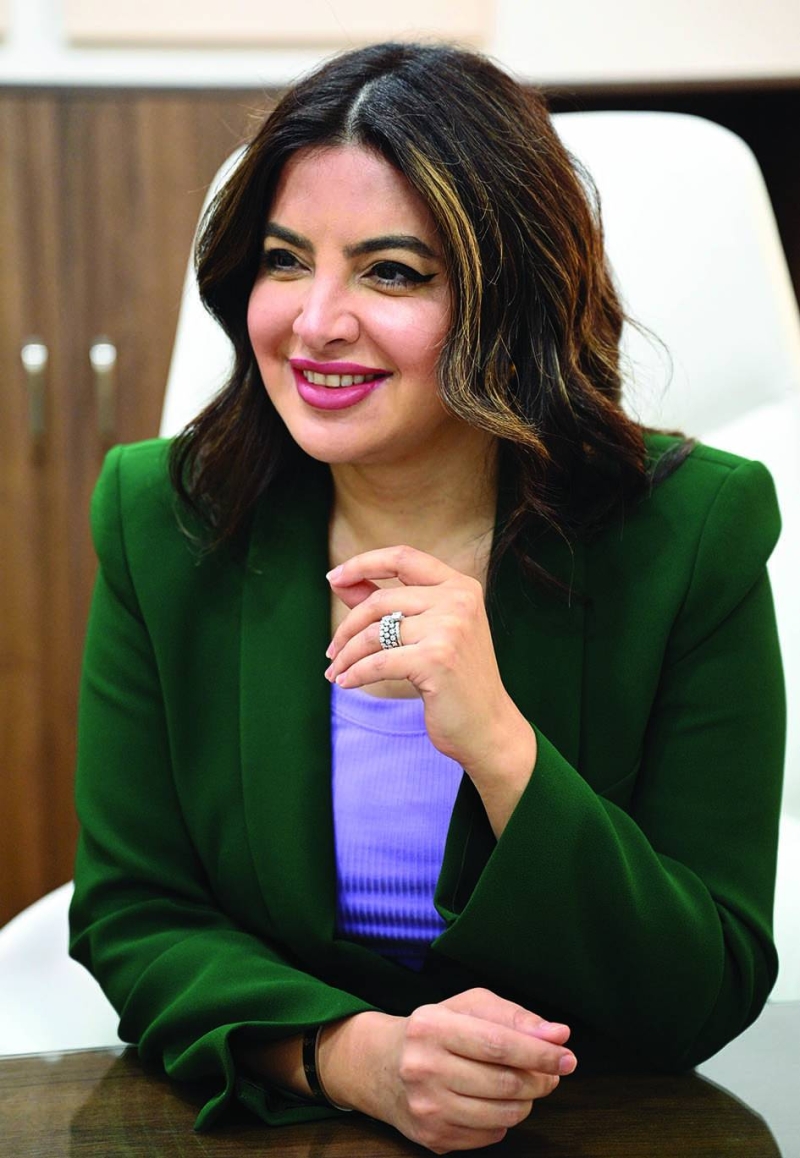 منال العصفور 