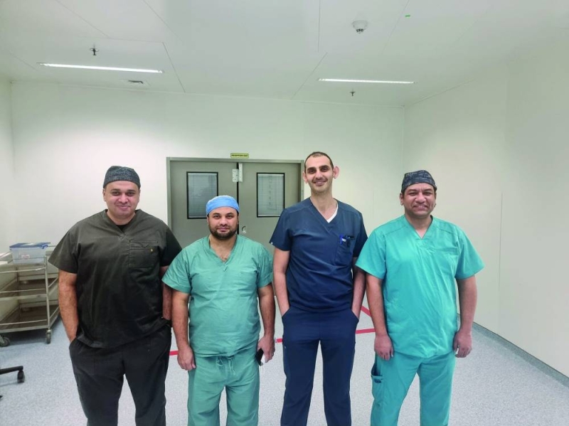 الفريق الجراحي من الكويت 