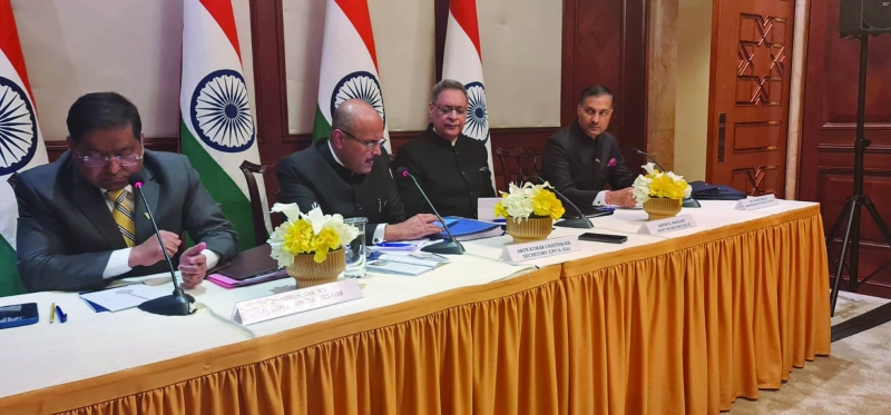 


تشاجيرجي وأعضاء الوفد الهندي 