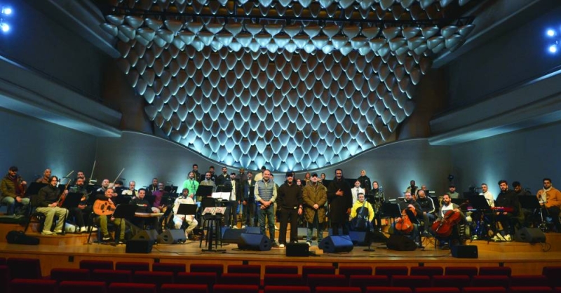 


من أجواء البروفات	 (تصوير سعود سالم) 