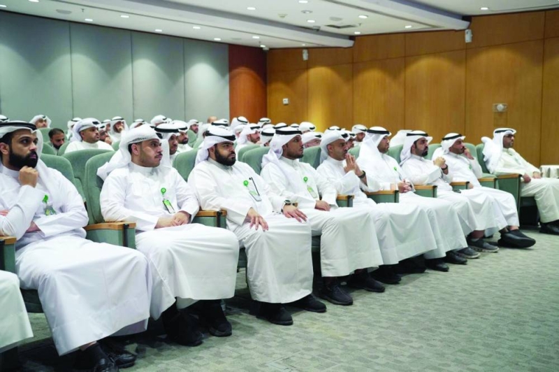 تدريب موظفي الخطوط الأمامية لتوعية العملاء من الاحتيال الالكتروني