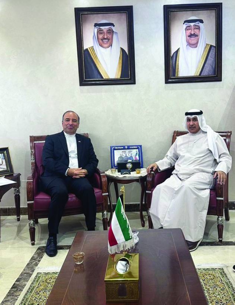 السفير الديحاني مستقبلاً توتونجي 