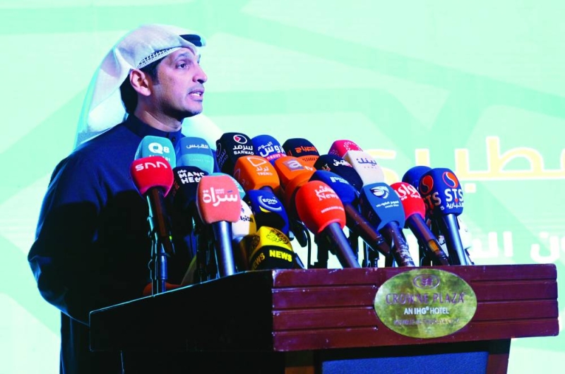 


المطيري يلقي كلمته 