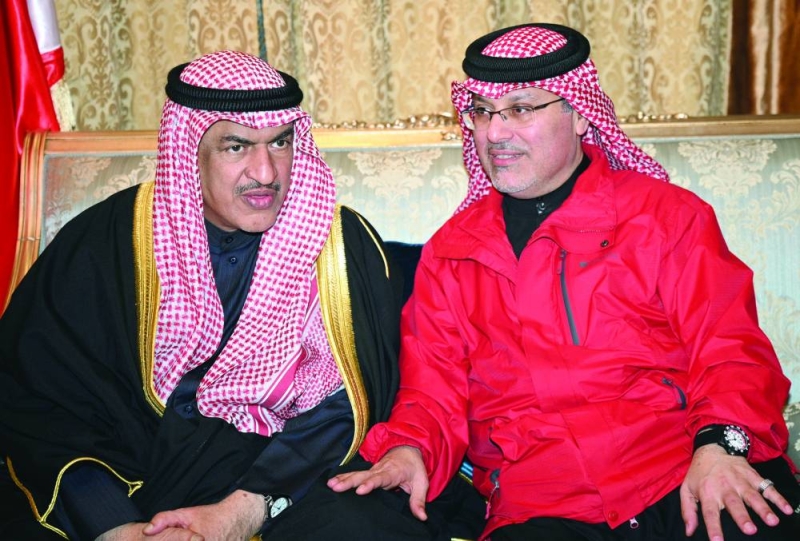 


محافظ الجهراء مهنئاً 