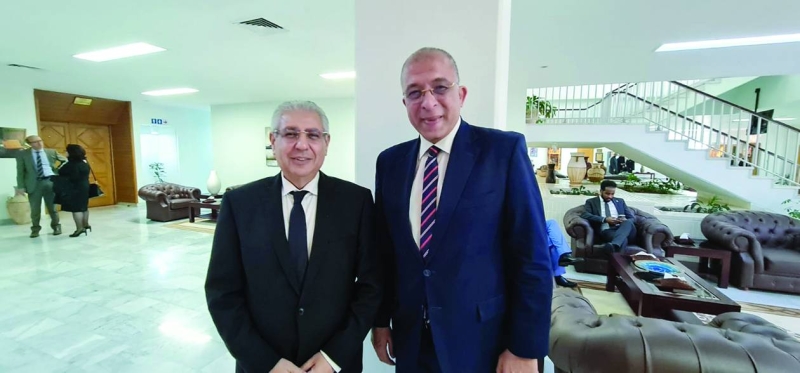 


أشرف العربي مع السفير المصري أسامة شلتوت 