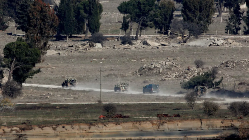 آليات إسرائيلية في القنيطرة