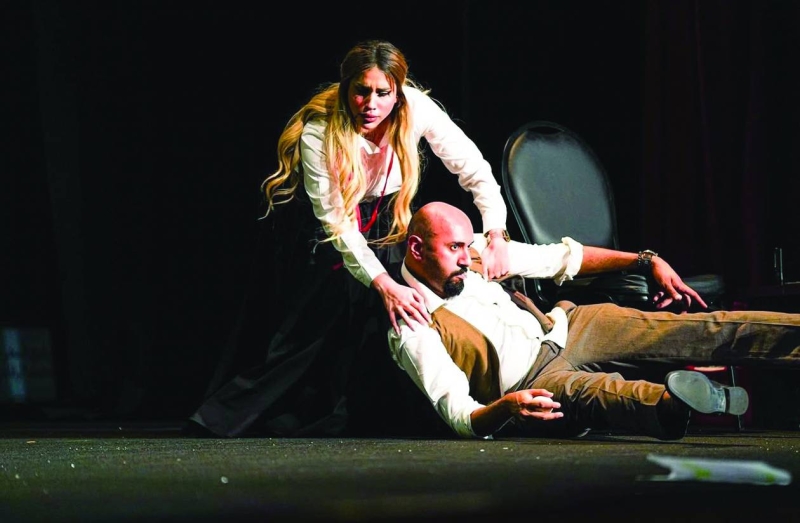 مشهد من العرض الفائز بالدورة الأولى «لتحضير بيضة مسلوقة» 