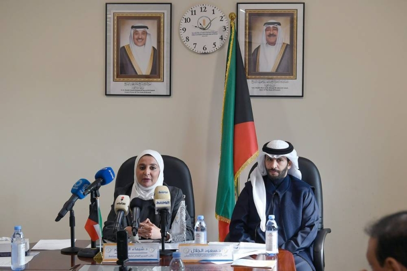 نواب مدير عام الهيئة العامة للغذاء والتغذية أثناء المؤتمر الصحفي 