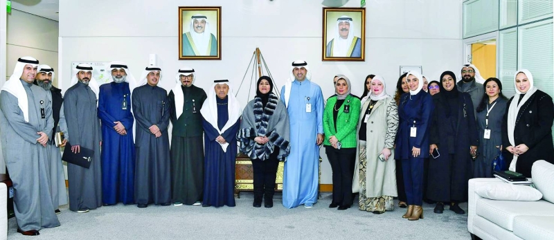 


الرومي والمالك متوسطين موظفي «النفط» 