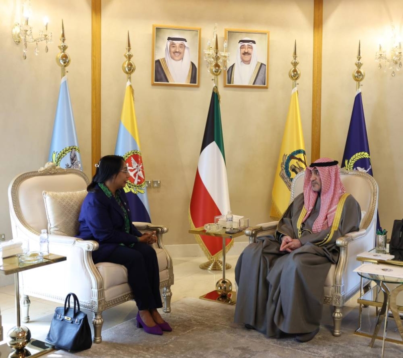 الوزير الشيخ فهد اليوسف لدى استقباله ممثل الأمين العام للأمم المتحدة في الكويت