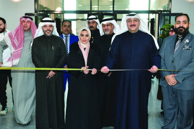 العوضي والحويلة يفتتحان مركز التعاونيات لعلاج الإدمان