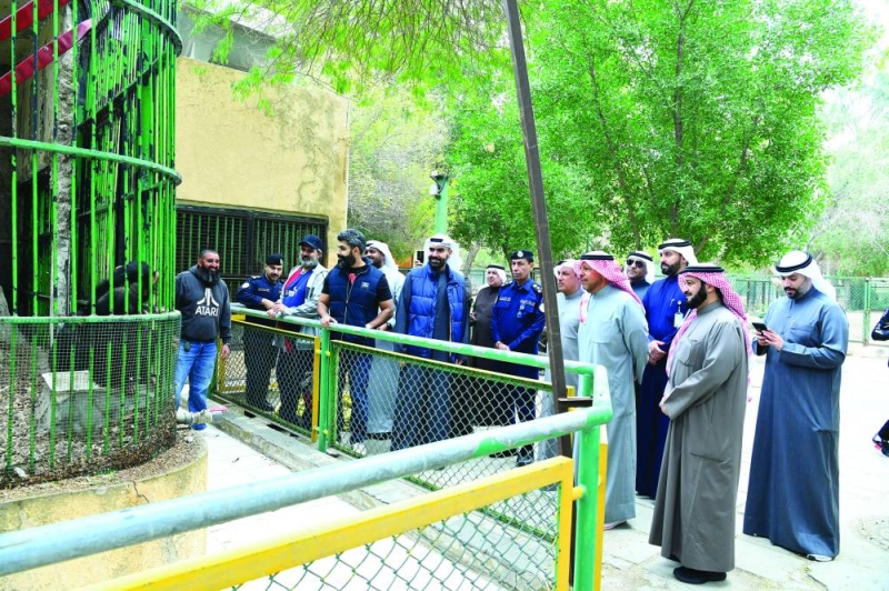 


الاطلاع على واقع الحيوانات الموجودة في الحديقة 