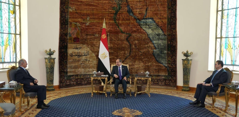 السيسي مستقبلاً حفتر