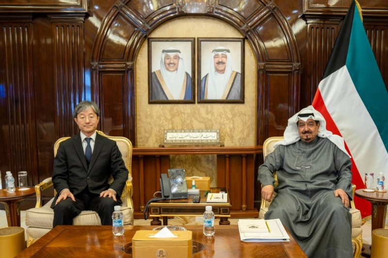 العبدالله مستقبلا سفير اليابان