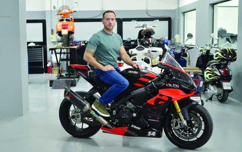 


قبازرد داخل مقر شركة (BNK Motion) 	(تصوير سعود سالم) 