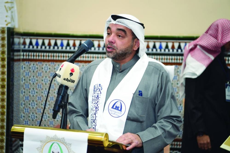 


الزميل يوسف المرزوق ملقياً كلمته 