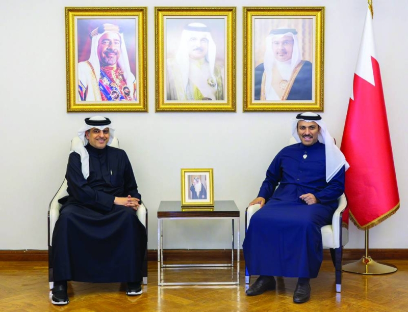 وزير الإعلام البحريني مستقبلاً ماضي الخميس 