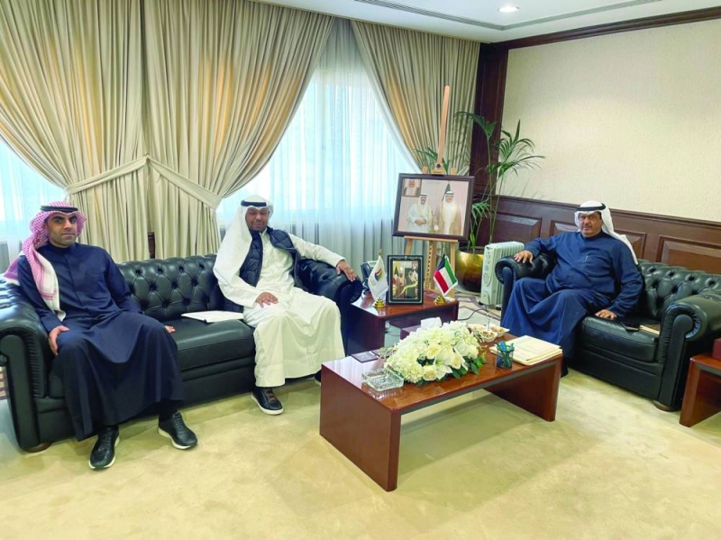 محافظ حولي مستقبلاً العميد الفرج والعقيد العقاب