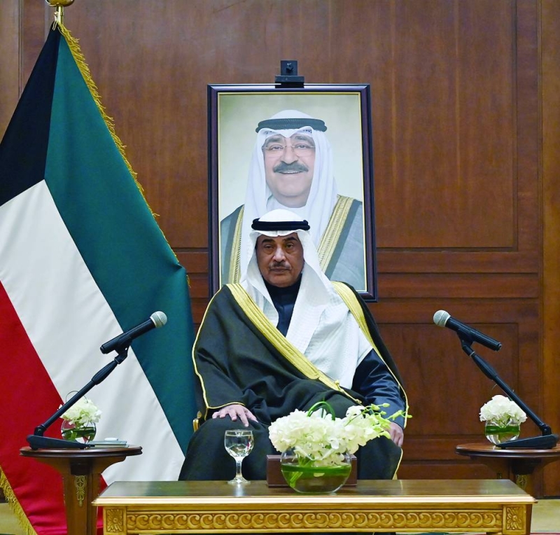 سمو ولي العهد خلال الزيارة