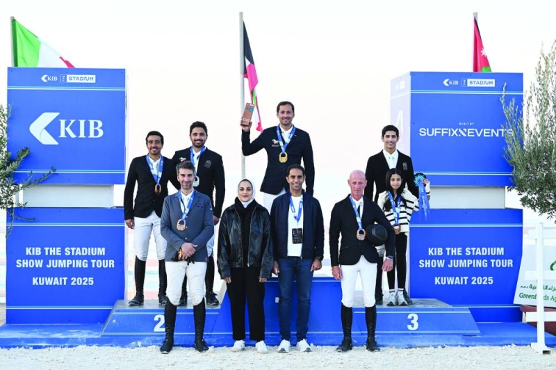 الخرافي على منصة التتويج