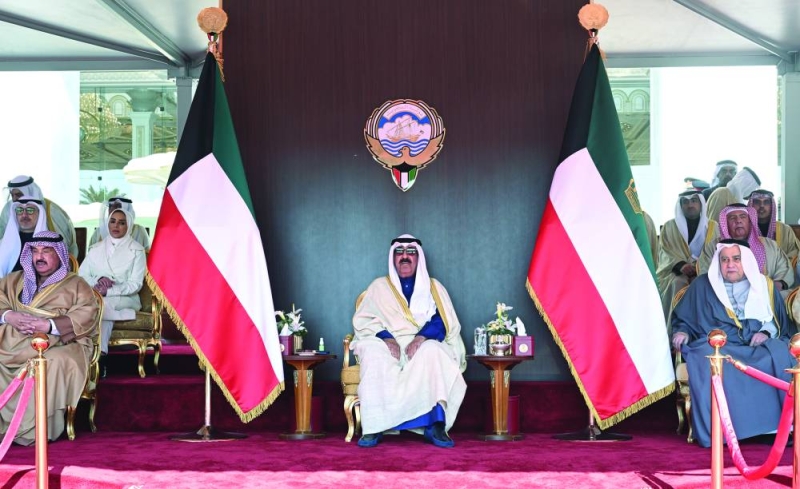 


صاحب السمو في احتفالية رفع العلم 