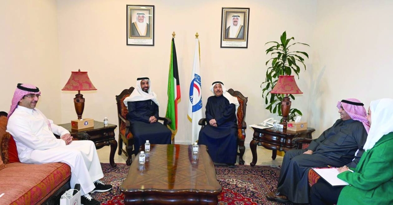 المغامس خلال لقائه المهيدلي والفيصل