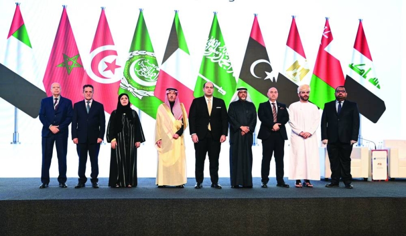 


رؤساء أجهزة المنافسة العربية خلال المؤتمر 