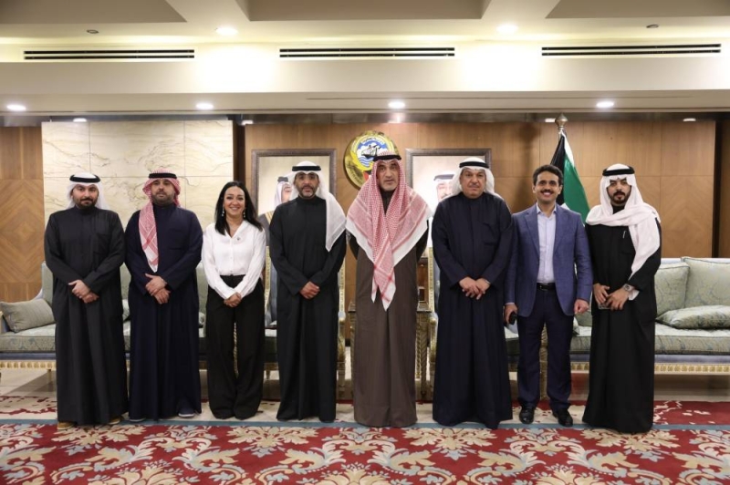 النائب الأول لدى لقائه سفير الكويت لدى مصر غانم الغانم وأعضاء السفارة الكويتية