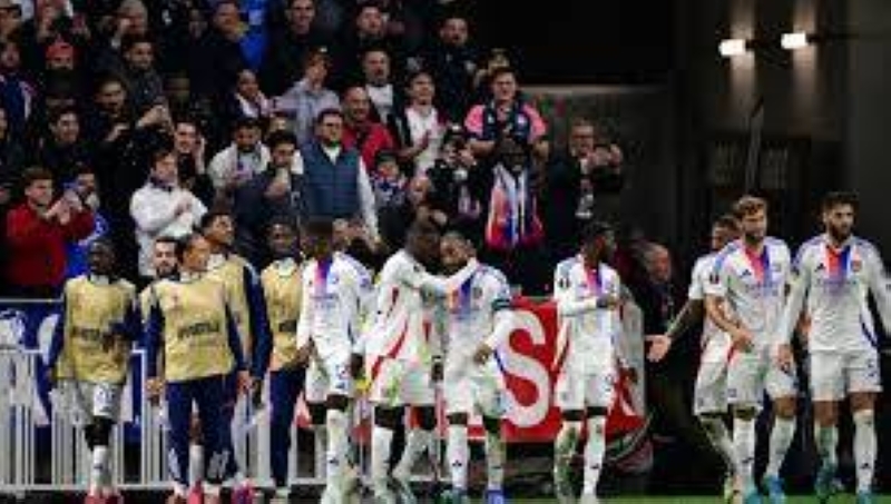 لاعبو فريق ليون