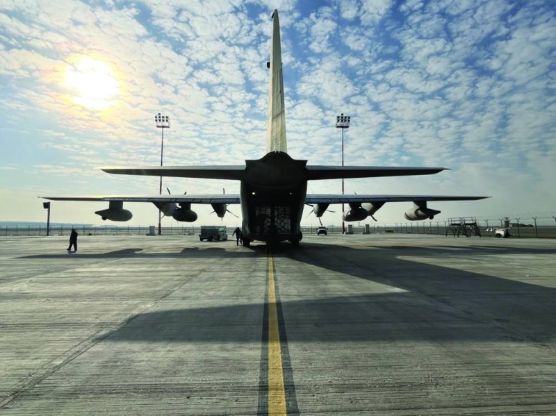 الطائرة قبيل إقلاعها 