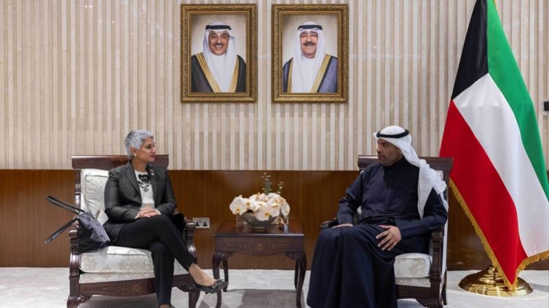 اليحيا والسفيرة الكندية