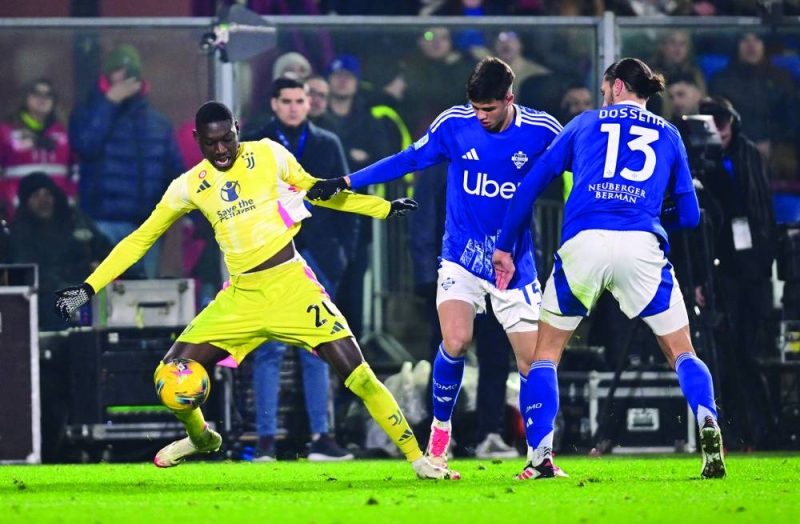 راندال كولو مواني خلال المباراة أمام كوكو