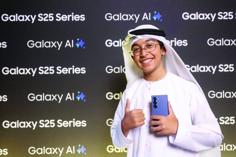 علي اللوغاني 