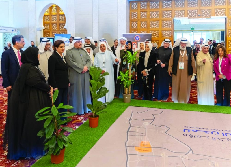 وزير الصحة يطلع والحضور على خريطة المدن الصحية 