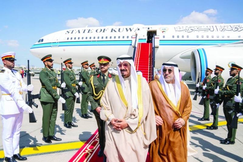 


العبدالله لدى وصوله الإمارات لترؤس وفد الكويت في القمة العالمية للحكومات في دبي 