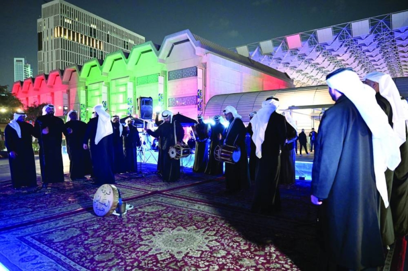 جانب من عرض فرقة «الماص للفنون الشعبية»