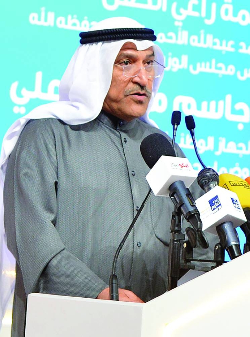 جاسم العلي يُلقي كلمته (تصوير سعود سالم)