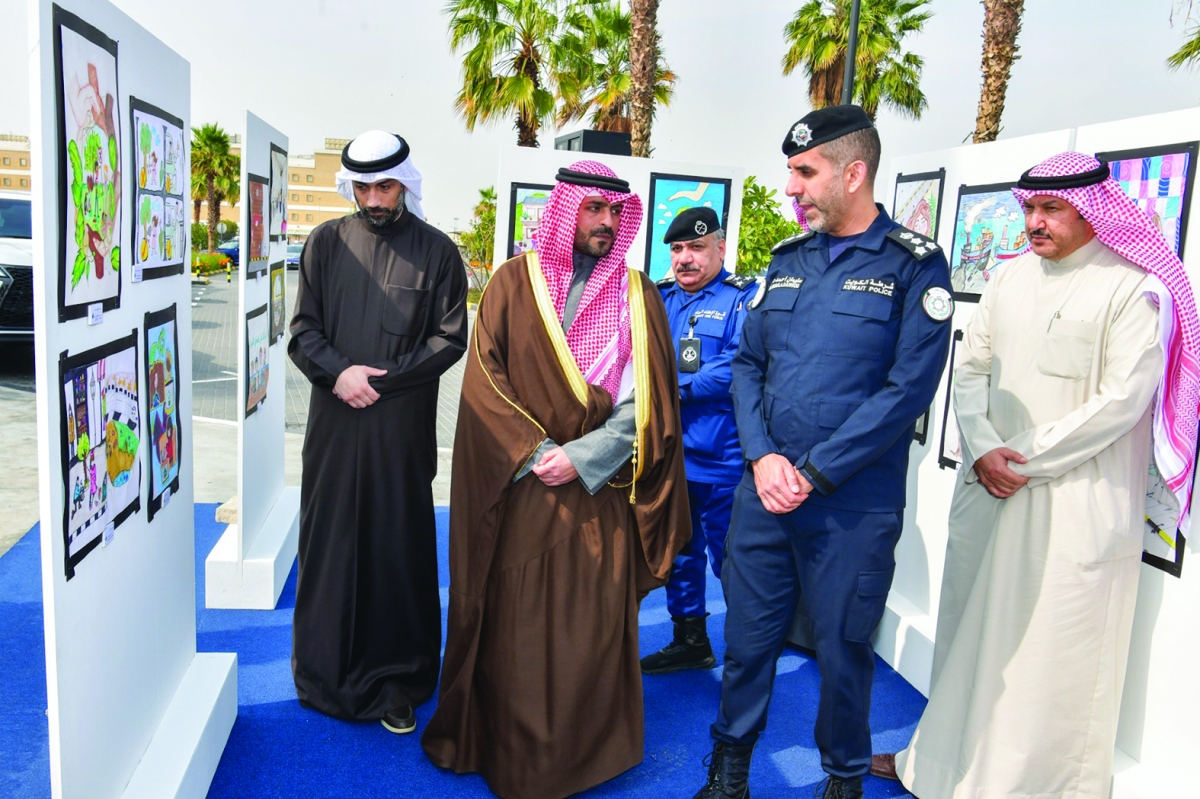 


جولة في المعرض 