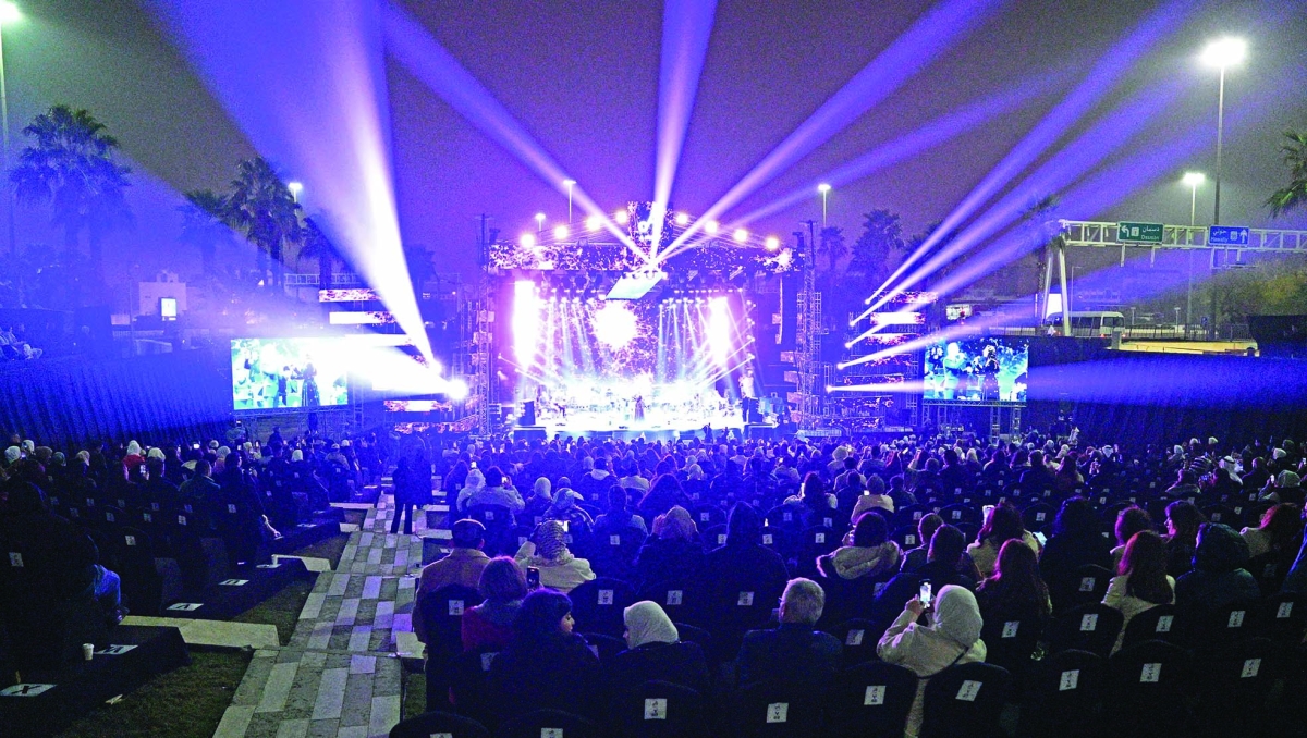 


من أجواء الحفل	 (تصوير نايف العقلة) 