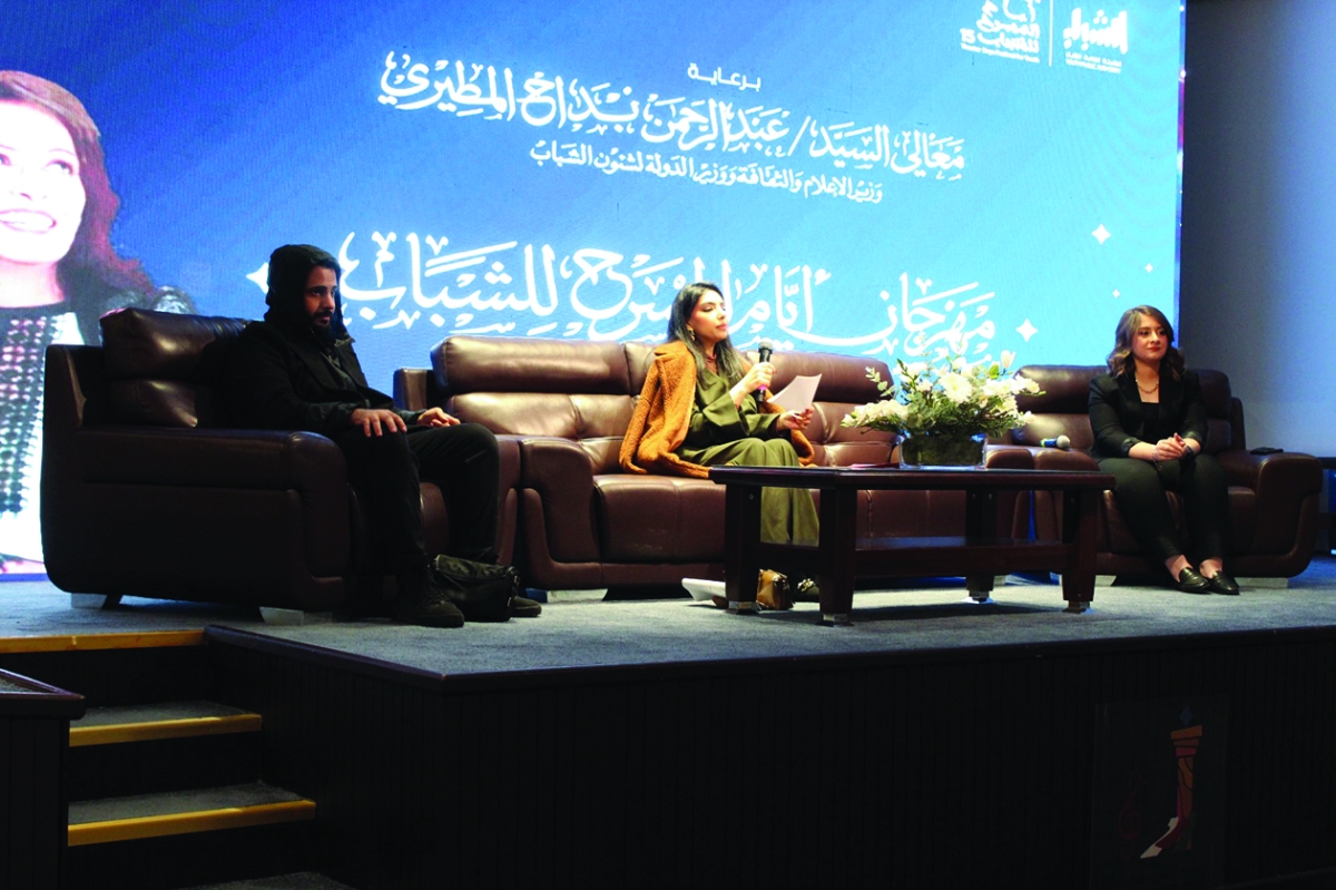 فلول الفيلكاوي تتوسط الحجلي والأنصاري خلال الندوة