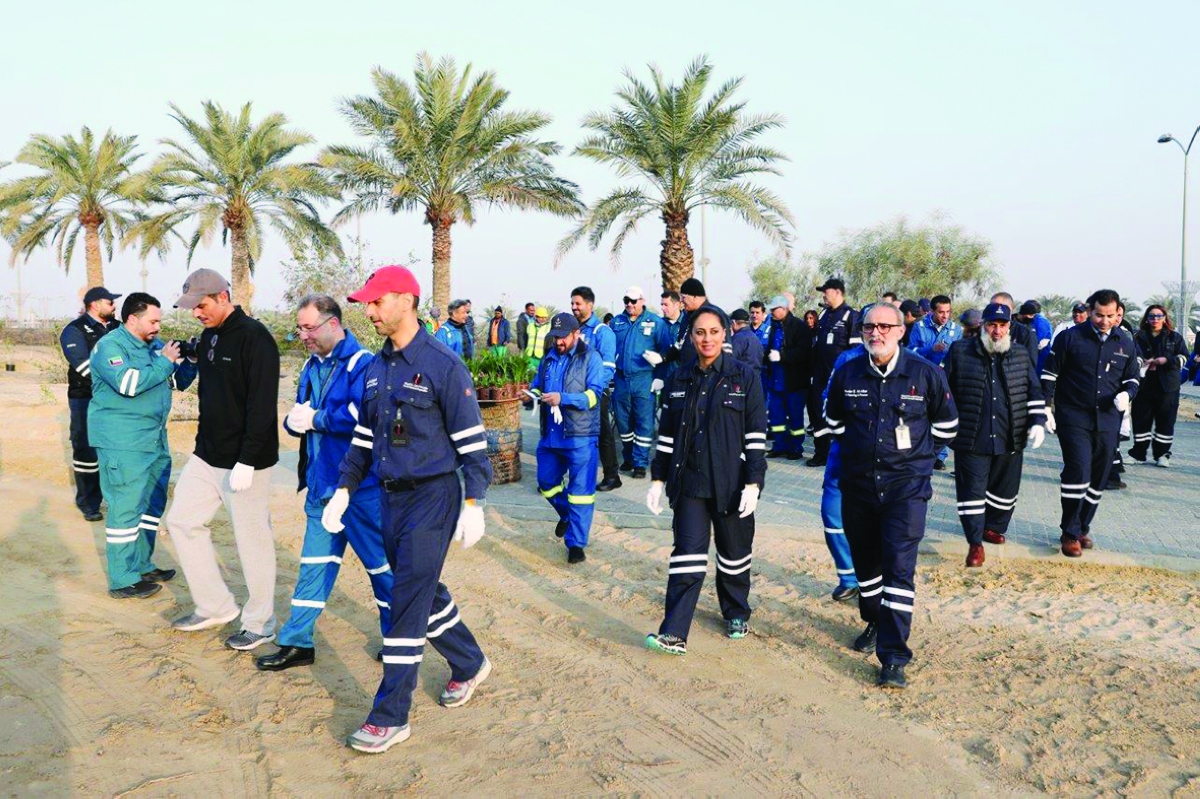 


السعود مع الرؤساء التنفيذيين والأعضاء المنتدبين للشركات التابعة للمؤسسة 