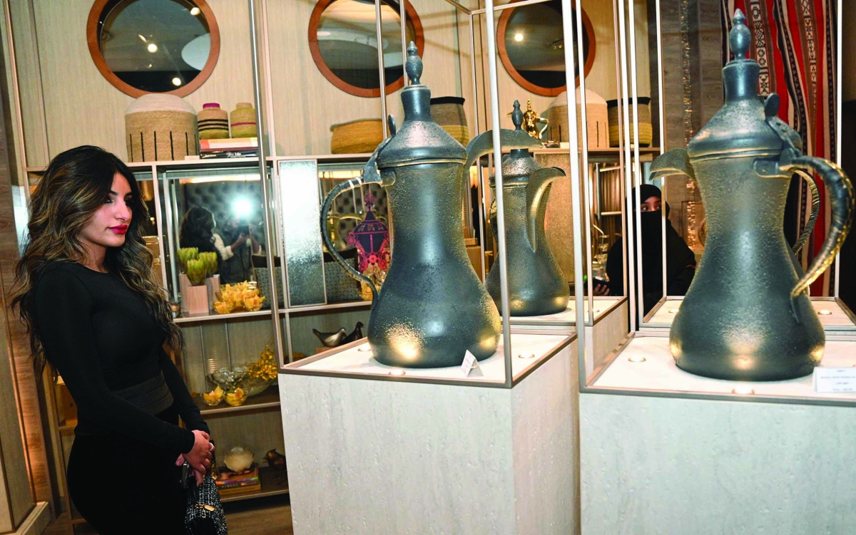 


الدلة كانت حاضرة في المعرض 