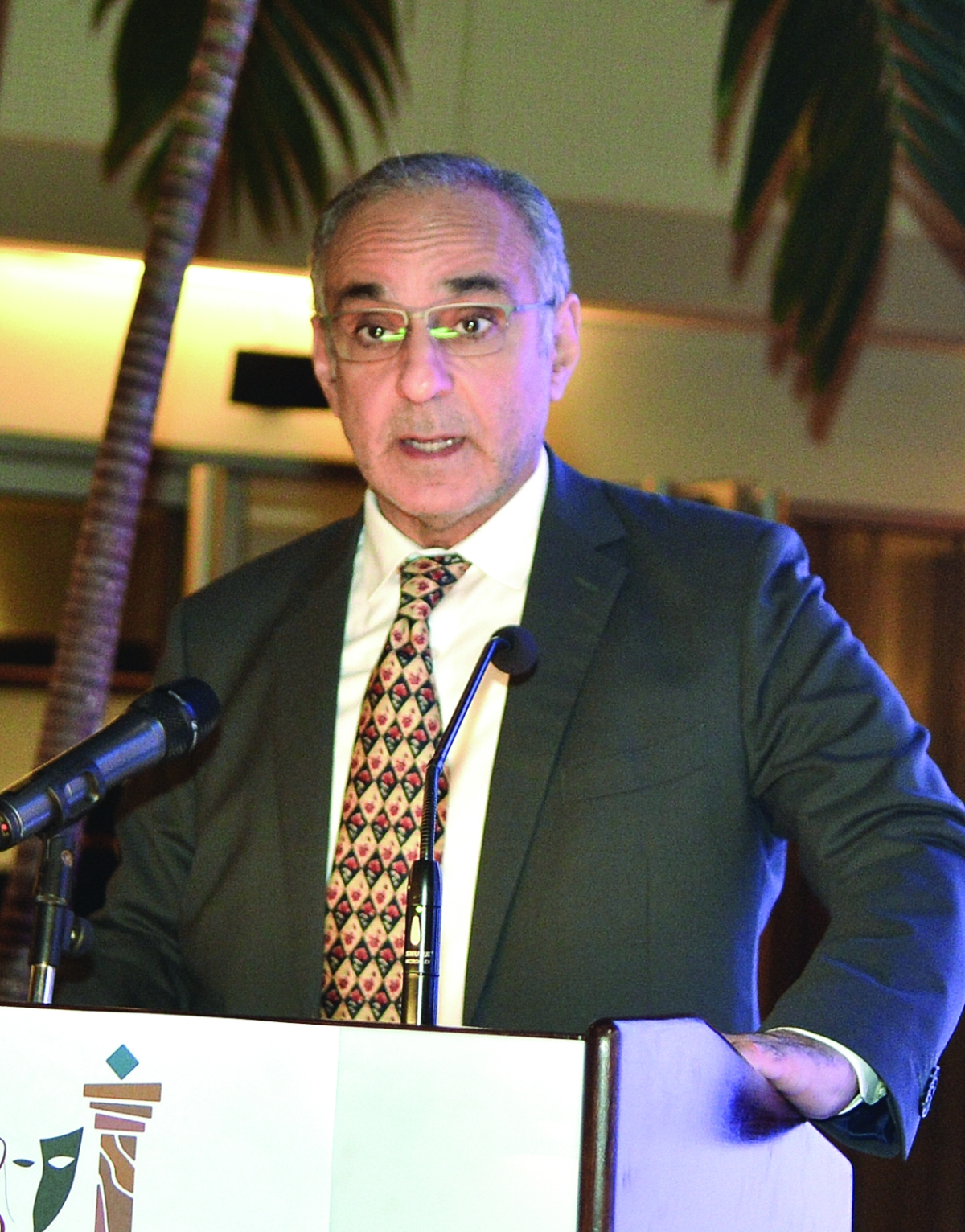 


محمد الجسار مُتحدّثاً 