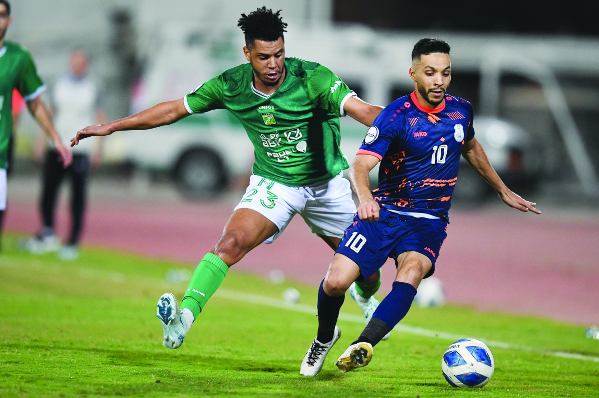 


من مباراة العربي واليرموك
في القسم الأول 