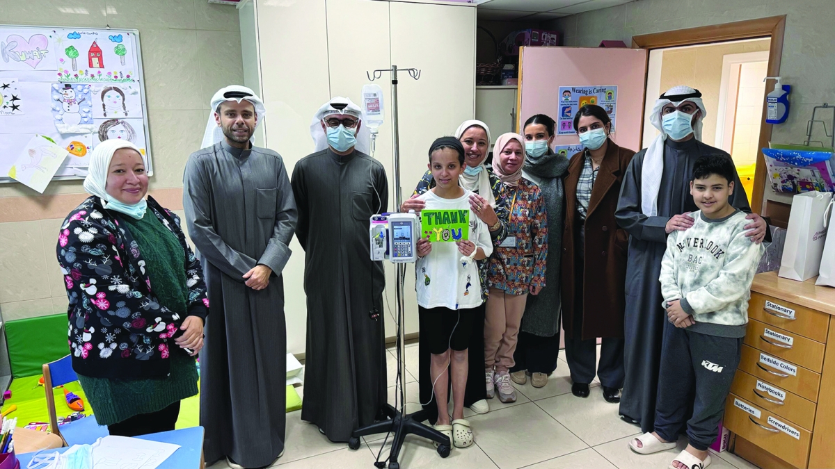 


فريق «إنفست جي بي» خلال الزيارة 