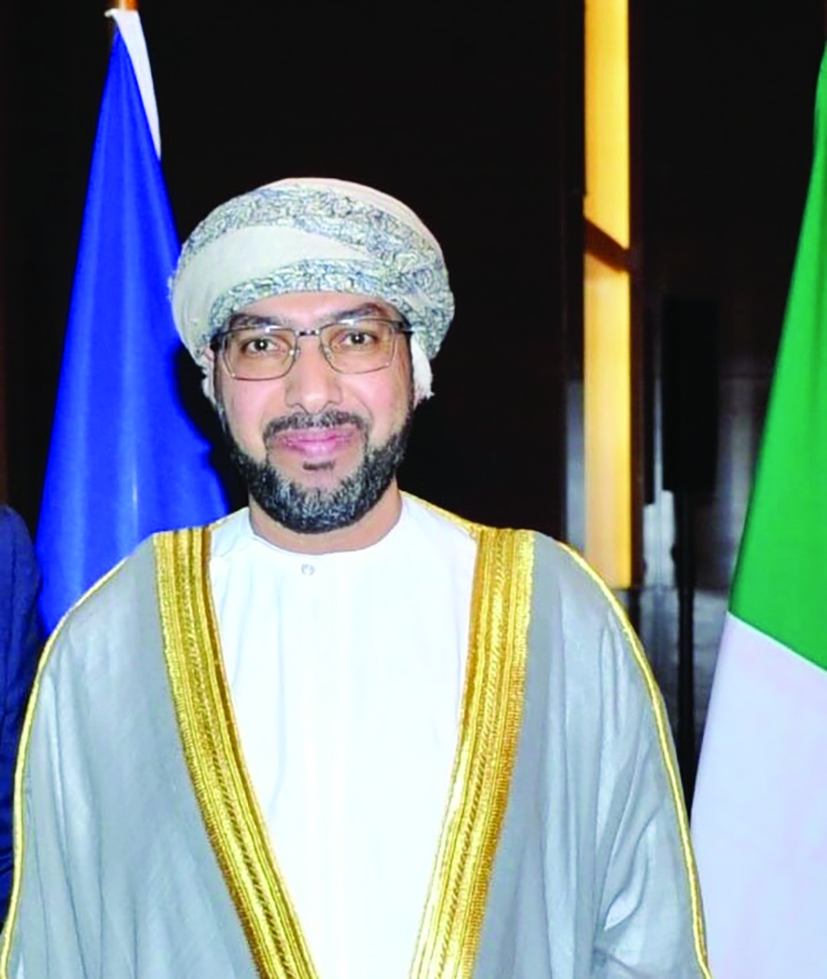 


السفير صالح الخروصي 