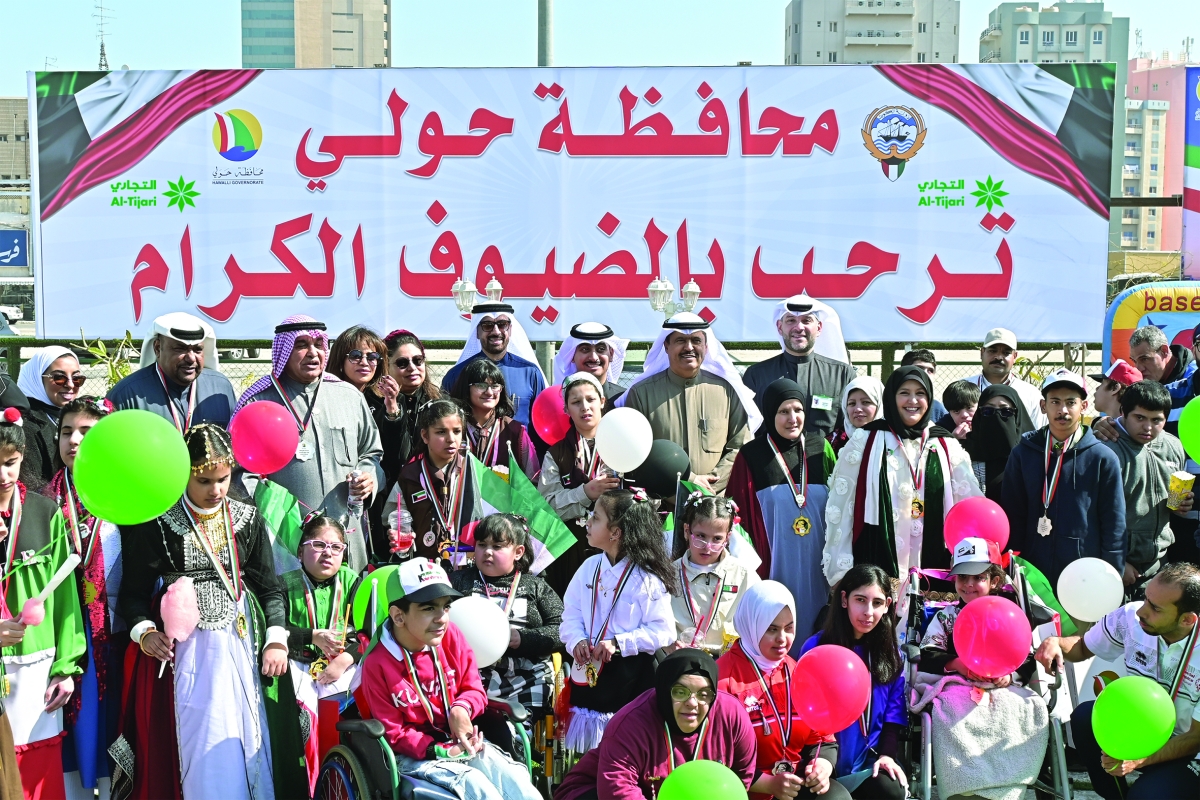 


جانب من احتفال المحافظة بالأعياد الوطنية 