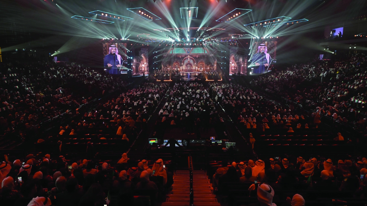 


جمهور غفير في «ليلة عبدالله الرويشد» 